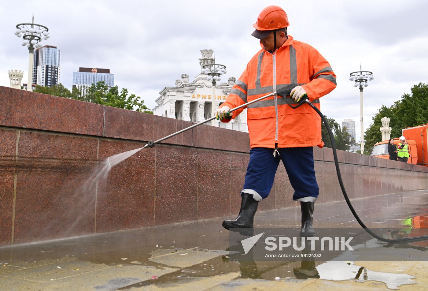 Russia Fountain Season