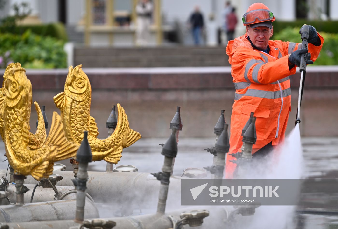 Russia Fountain Season