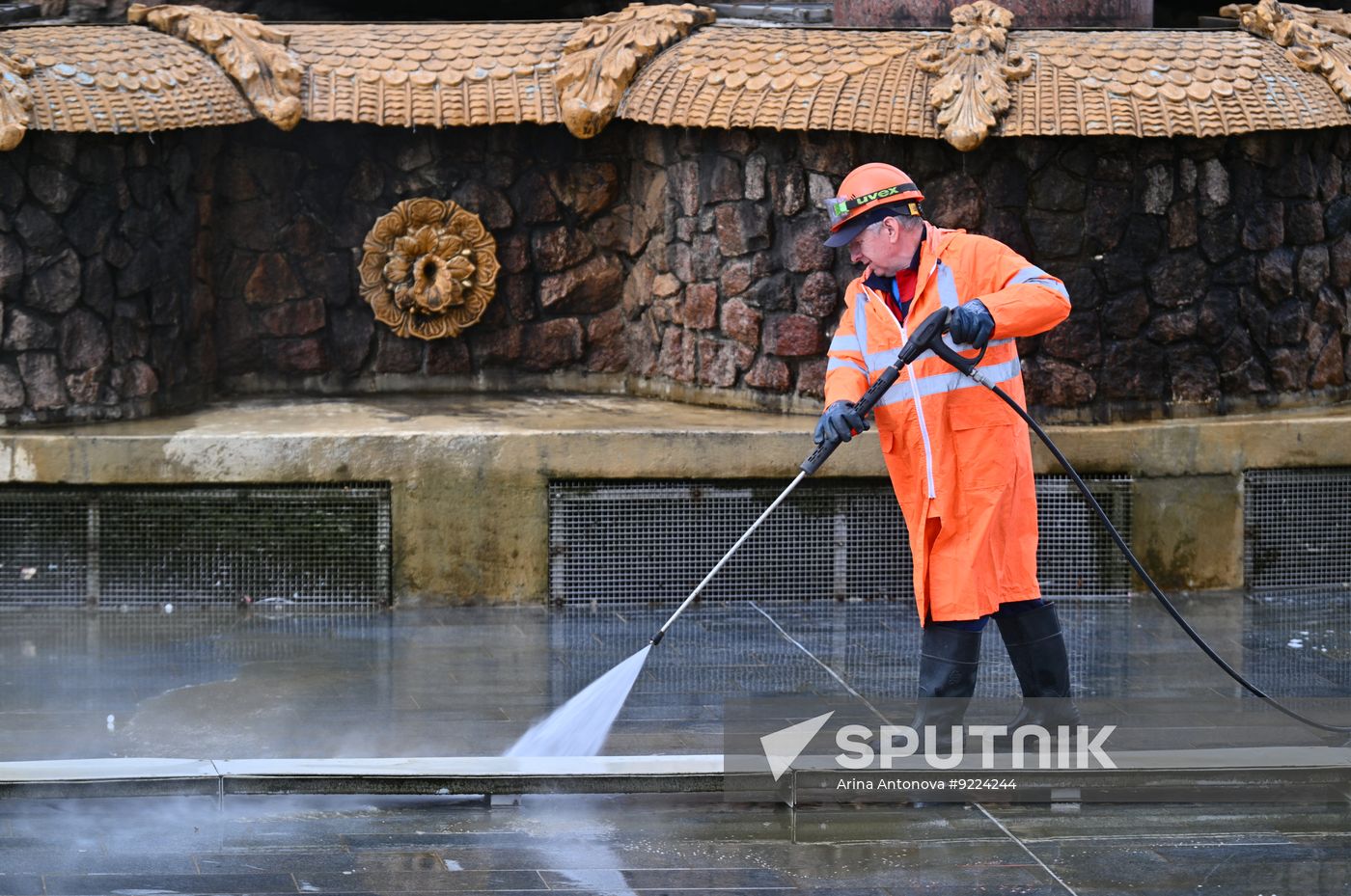 Russia Fountain Season