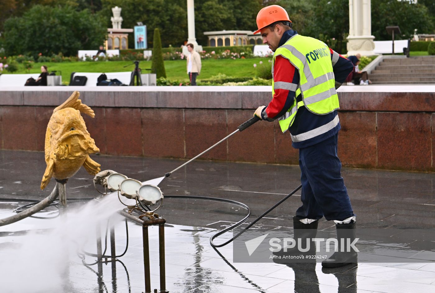 Russia Fountain Season