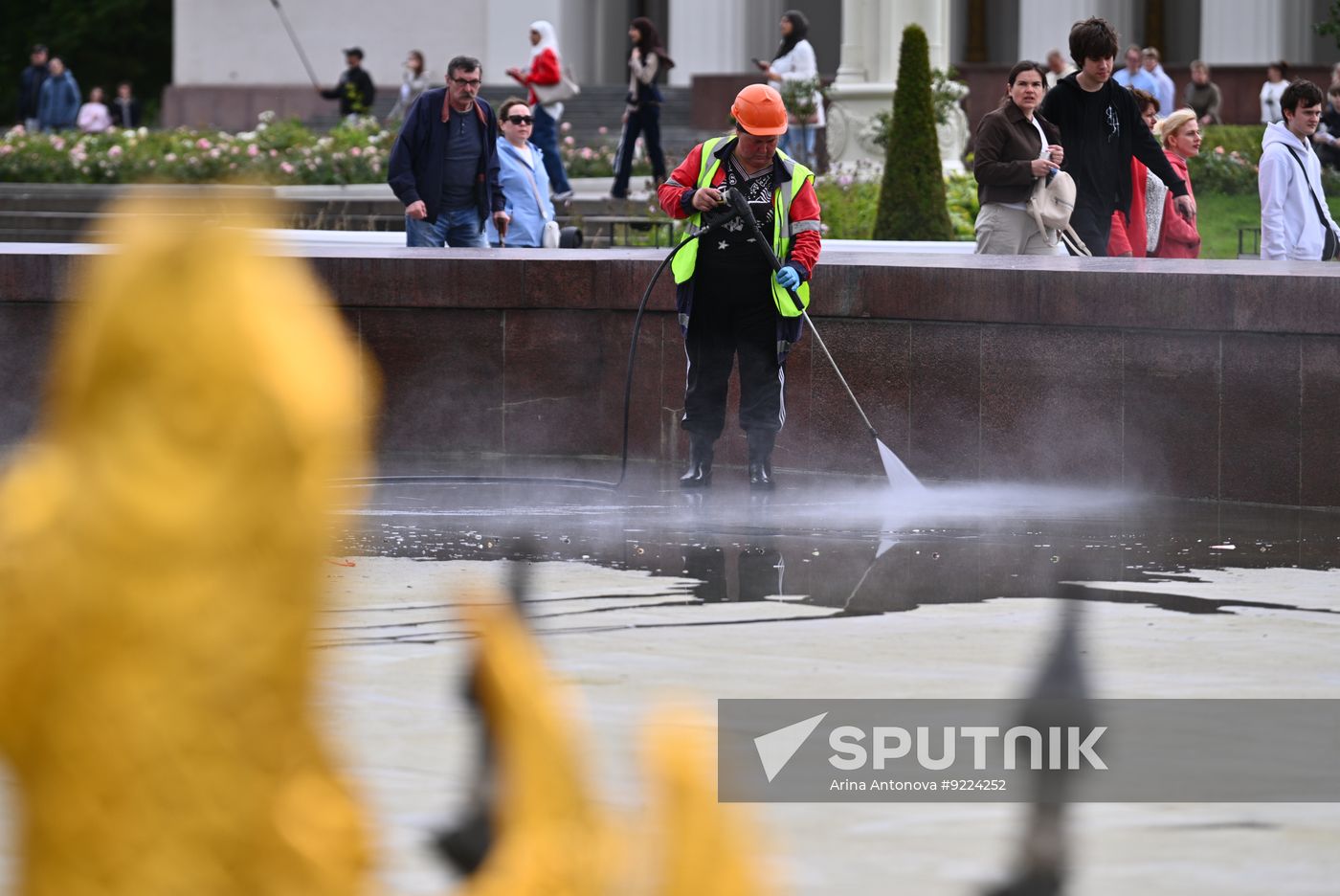 Russia Fountain Season