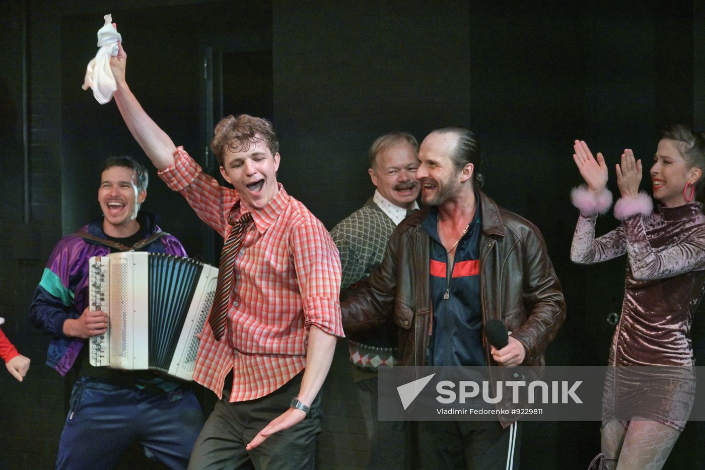 Russia Theatre Star Hour Local Time