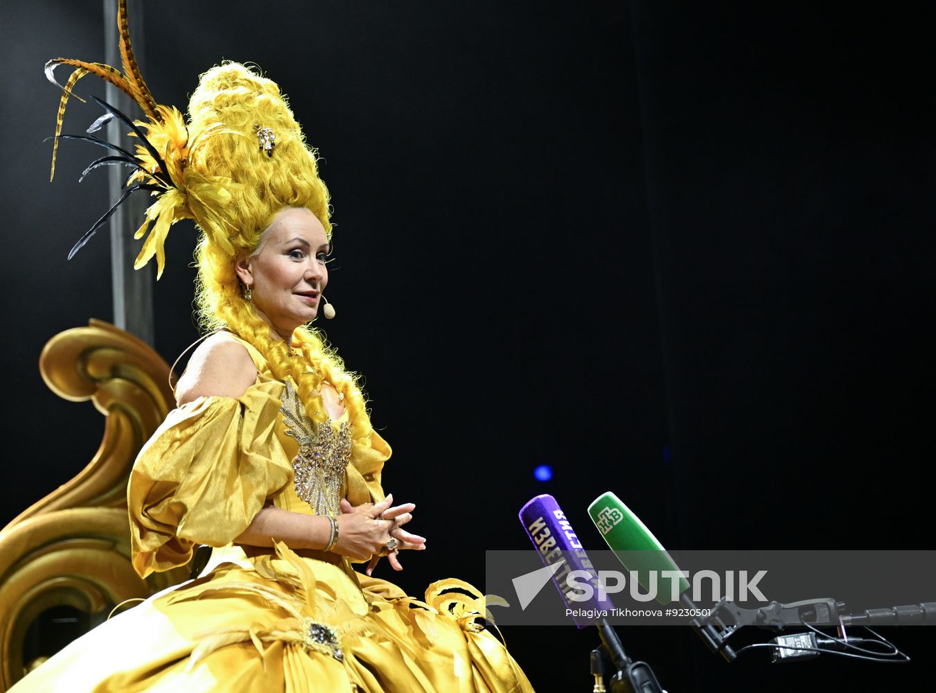 Russia Theatre Valmont Dangerous Liaisons