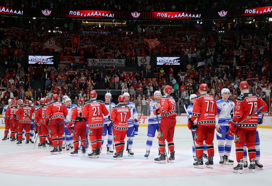 Russia Ice Hockey Kontinental League Avtomobilist - Dynamo