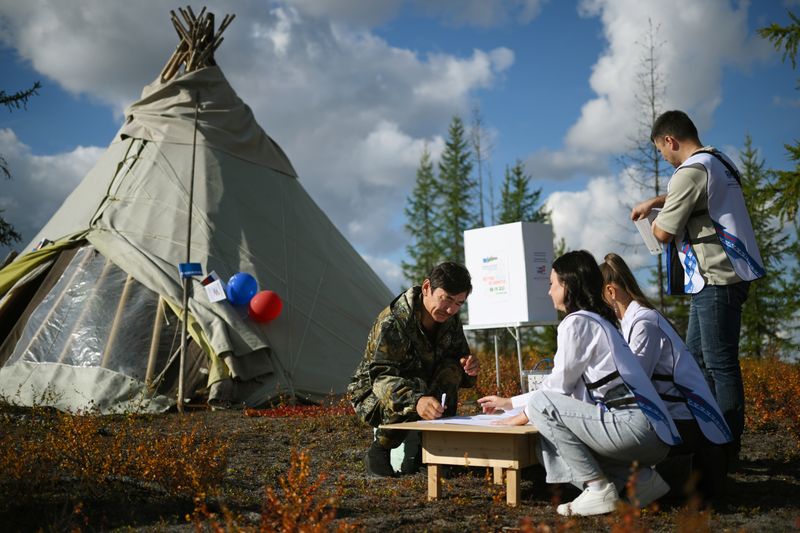 Russia Parliamentary Election Early Voting