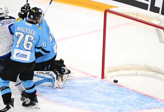 Russia Ice Hockey Kontinental League Dinamo - Torpedo