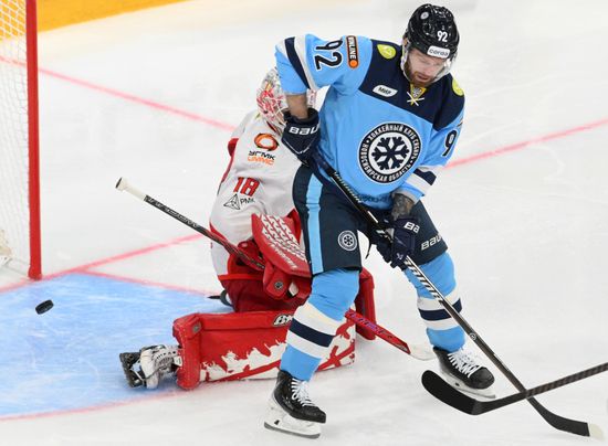 Russia Ice Hockey Kontinental League Sibir - Avtomobilist