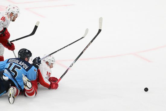 Russia Ice Hockey Kontinental League Sibir - Avtomobilist