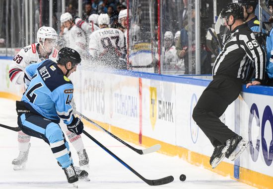 Russia Ice Hockey Kontinental League Sibir - Neftekhimik