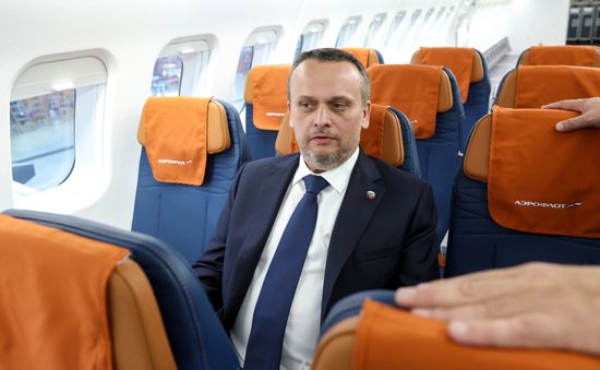 Russia Putin MS-21 Aircraft Agreement