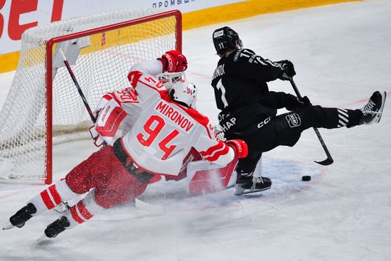 Russia Ice Hockey Kontinental League Traktor - Spartak
