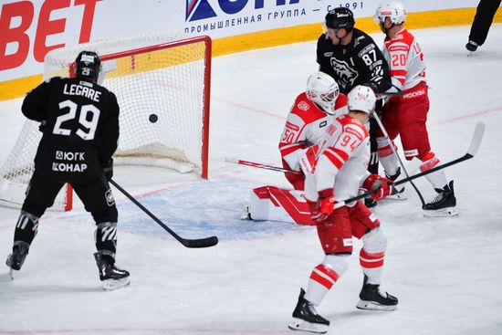 Russia Ice Hockey Kontinental League Traktor - Spartak