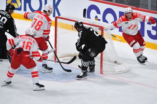 Russia Ice Hockey Kontinental League Traktor - Spartak