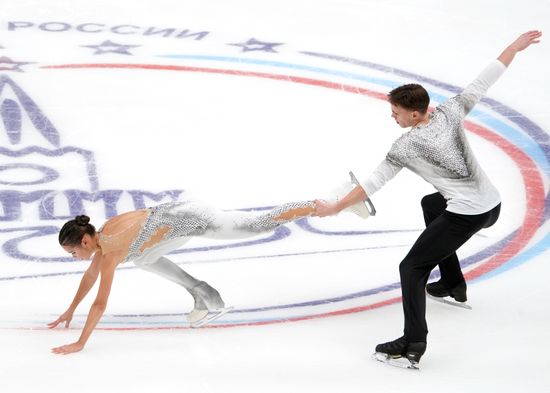 Russia Figure Skating Test Skates Pairs