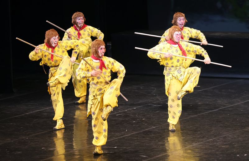 Russia China Wuju Opera