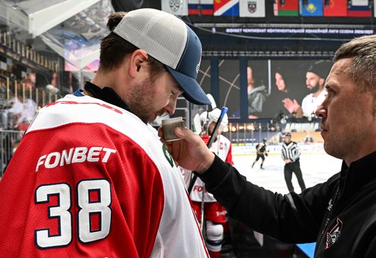 Russia Ice Hockey Kontinental League Admiral - Lokomotiv