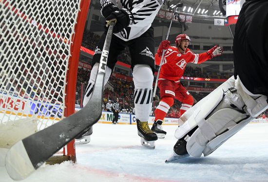 Russia Ice Hockey Kontinental League Spartak - Traktor