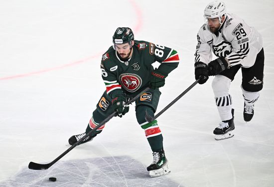 Russia Ice Hockey Kontinental League Ak Bars - Traktor