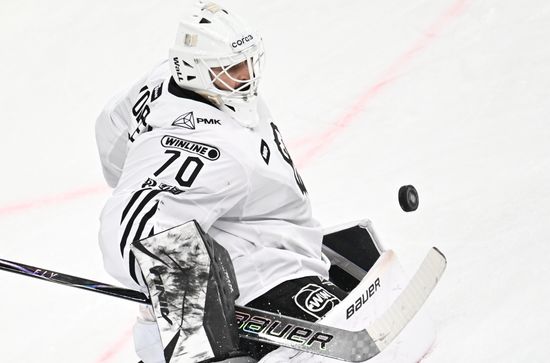 Russia Ice Hockey Kontinental League Ak Bars - Traktor