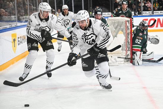 Russia Ice Hockey Kontinental League Ak Bars - Traktor