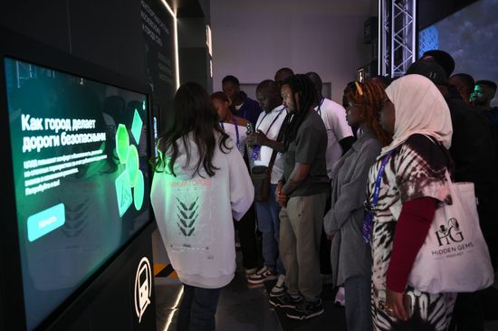 The 2nd Global Digital Forum. Participants tour the Smart City pavilion at VDNkh. Location: Russia, Moscow. Author: Vladimir Astapkovich/Sputnik. Global Digital Forum 2026. Tour of Smart City pavilion at VDNkh