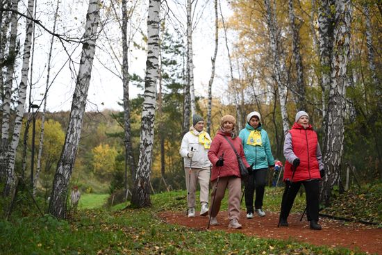 Russia Elderly People Leisure Activities
