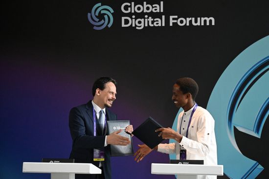 The 2nd Global Digital Forum. Signing ceremonies. From left: Dmitry Fofanov, Editor-in-Chief, IT-Russia; Fabrice Kaburugutu, Founder and CEO, Association of Young Leaders United for Sustainable Development (AJLUDD). Location: Russia, Moscow. Author: Maksim Blinov/Sputnik. Global Digital Forum 2026. Signing ceremonies