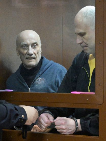 Russia Retail Chain Co-Owner Fraud Trial