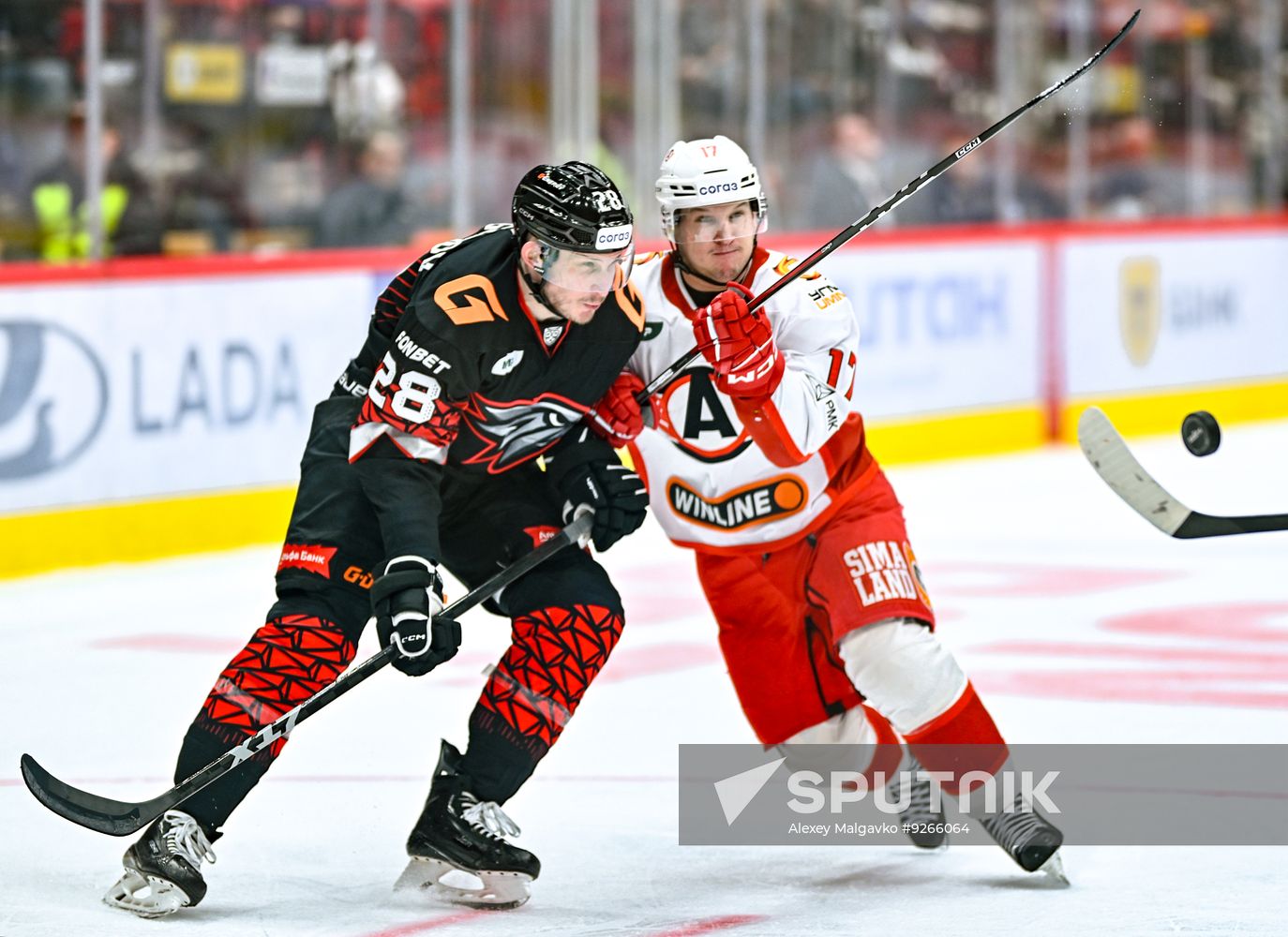 Russia Ice Hockey Kontnental League Avangard - Avtomobilist