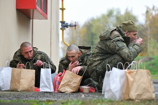 Belarus Russia Ukraine Military Operation POWs Exchange