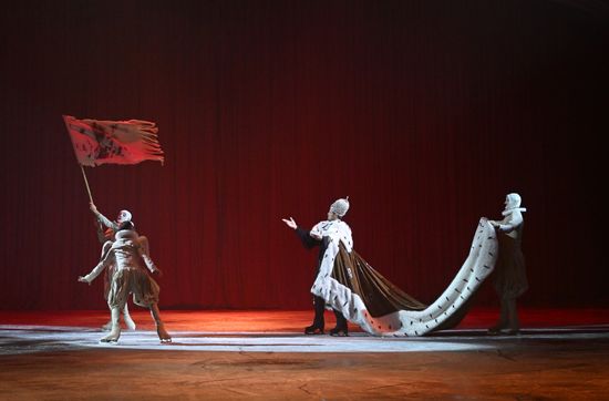 Russia Ice Show Queen of Spades