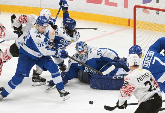 Russia Ice Hockey Kontinental League Dynamo - Avangard
