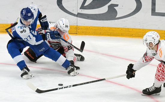 Russia Ice Hockey Kontinental League Dynamo - Avangard