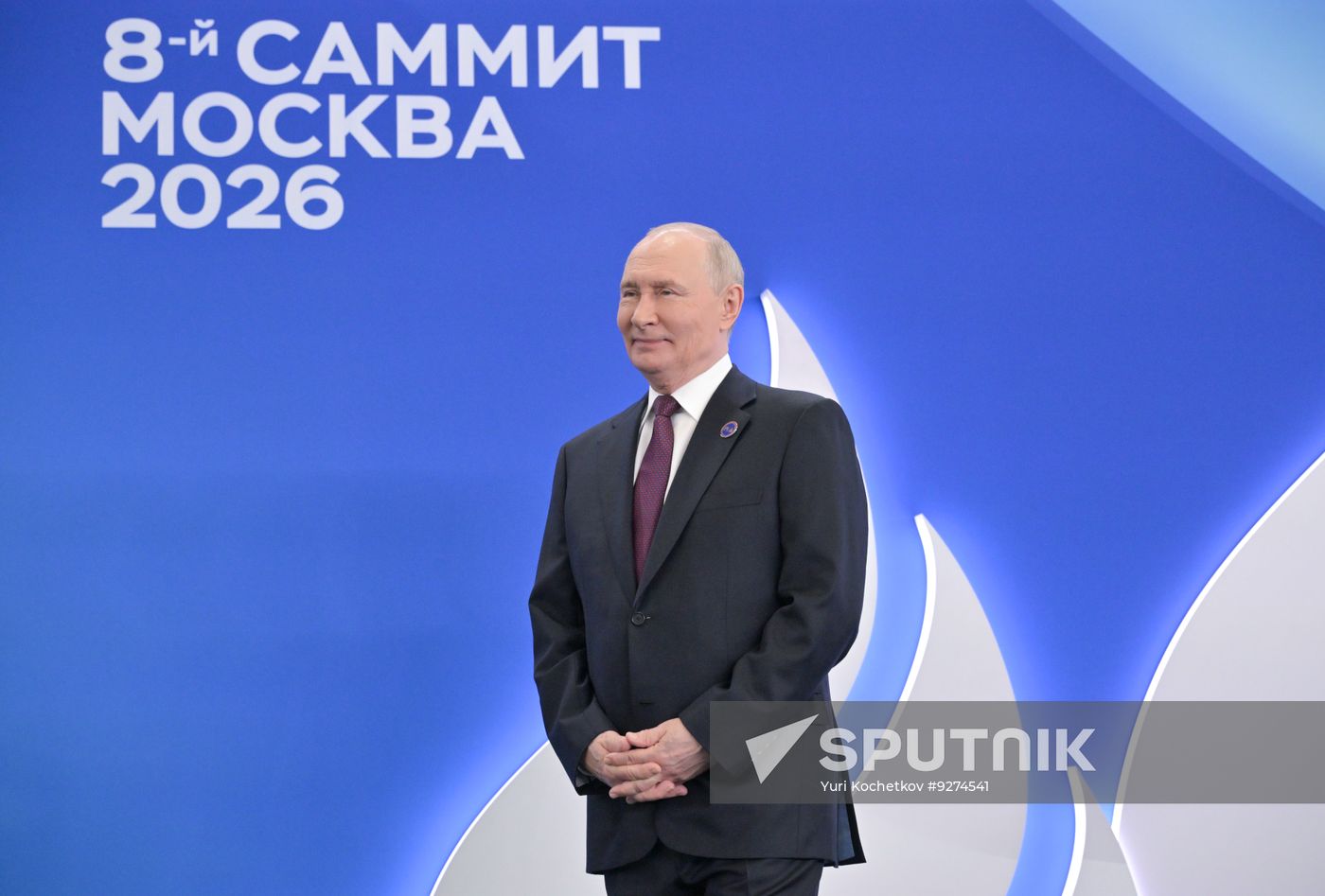 President of Russia Vladimir Putin welcomes heads of GECF delegations