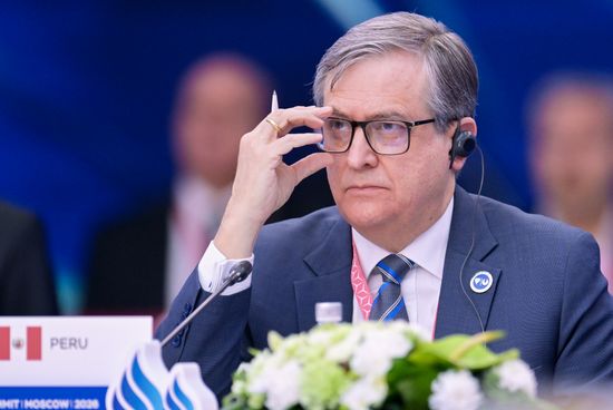 Manuel Augusto de Cossío Klüver, Ambassador Extraordinary and Plenipotentiary of the Republic of Peru, at the plenary session of the 8th Summit of the Gas Exporting Countries Forum in Moscow. Location: Russia, Moscow. Author: Yuri Kochetkov/Sputnik. GECF Summit. Plenary session