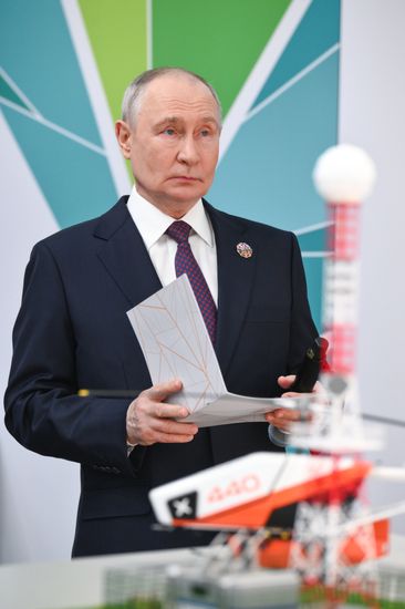 Russian President Vladimir Putin tours the Platform for Sovereign Development: Advanced Russian Solutions in Key Economic and Social Sectors exhibition, held on the sidelines of the Russia–Africa Economic and Humanitarian Forum in Moscow. Location: Russia, Moscow. Author: Vladimir Astapkovich/Sputnik. President Vladimir Putin visits exhibition of advanced Russian solutions at the Russia-Africa Forum