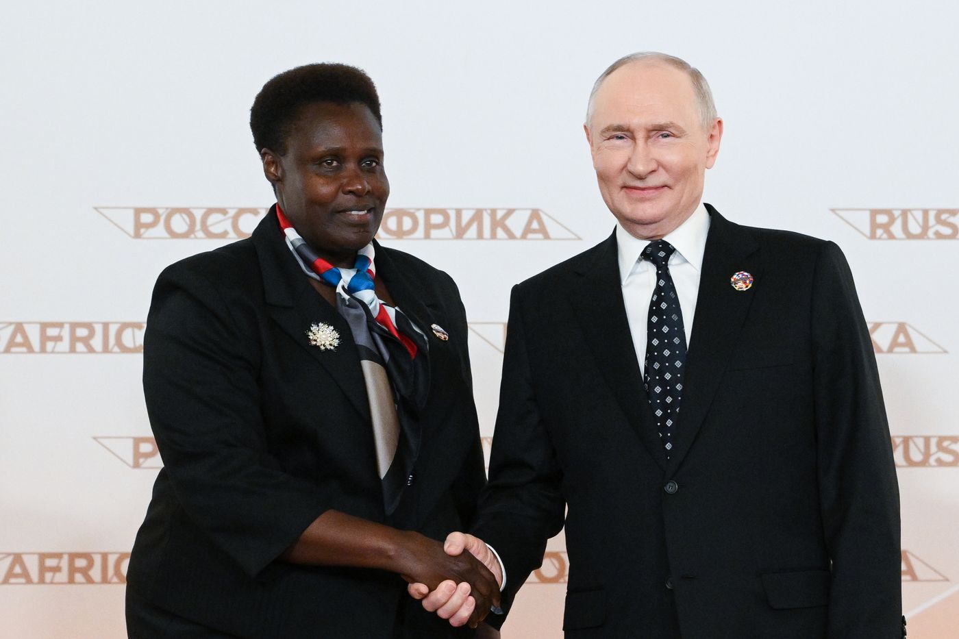 President Vladimir Putin officially greets heads of delegation at Russia-Africa Summit