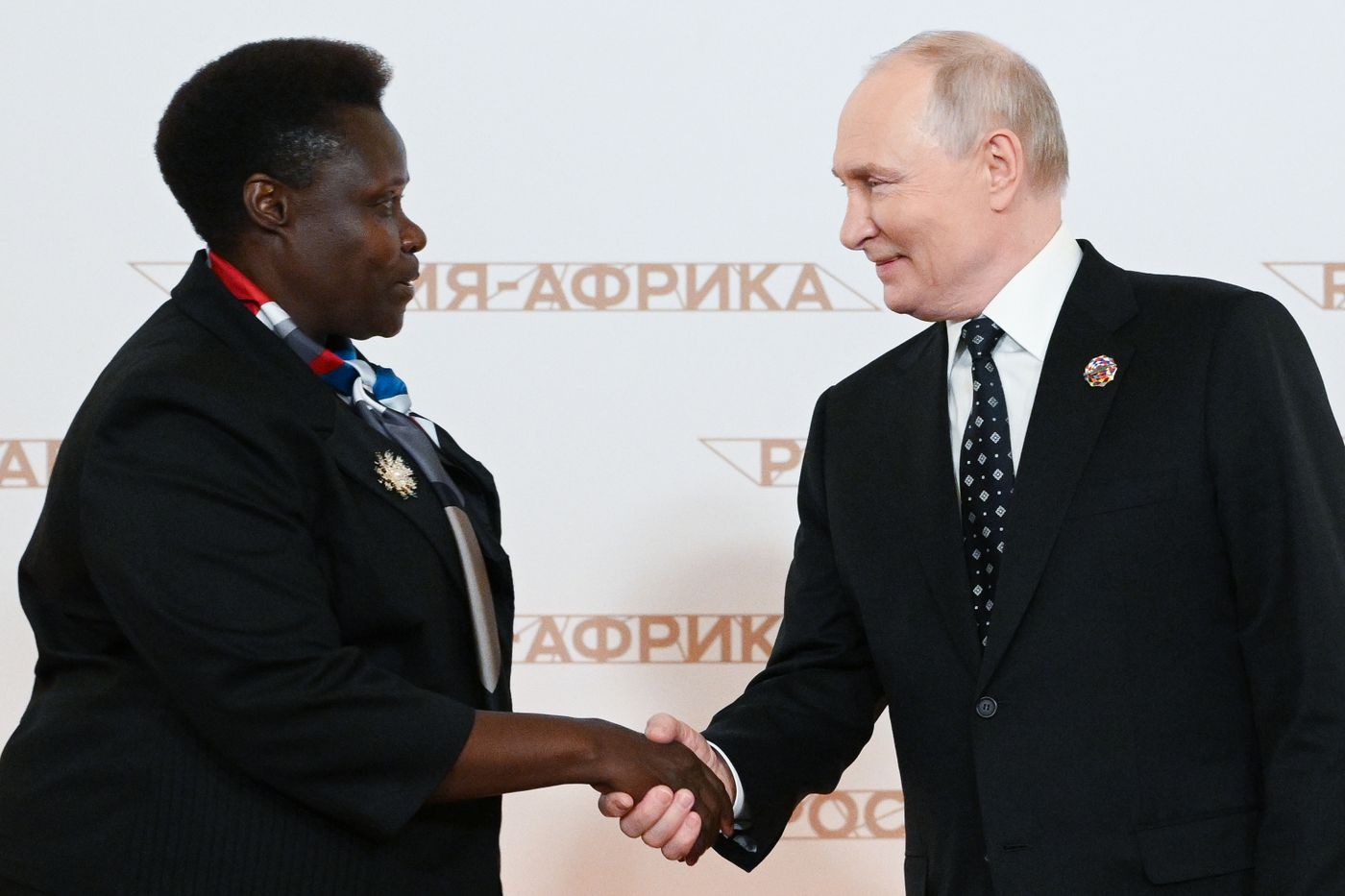 President Vladimir Putin officially greets heads of delegation at Russia-Africa Summit