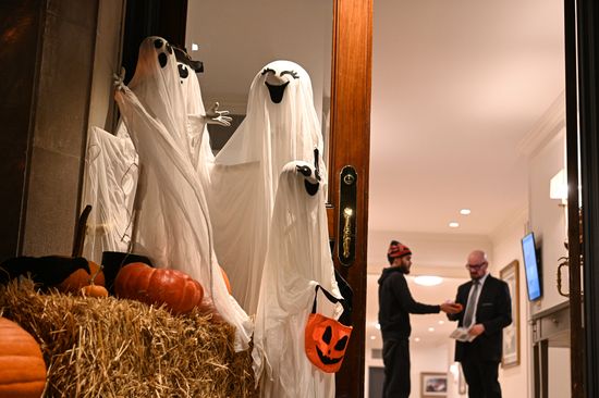US Halloween Preparations