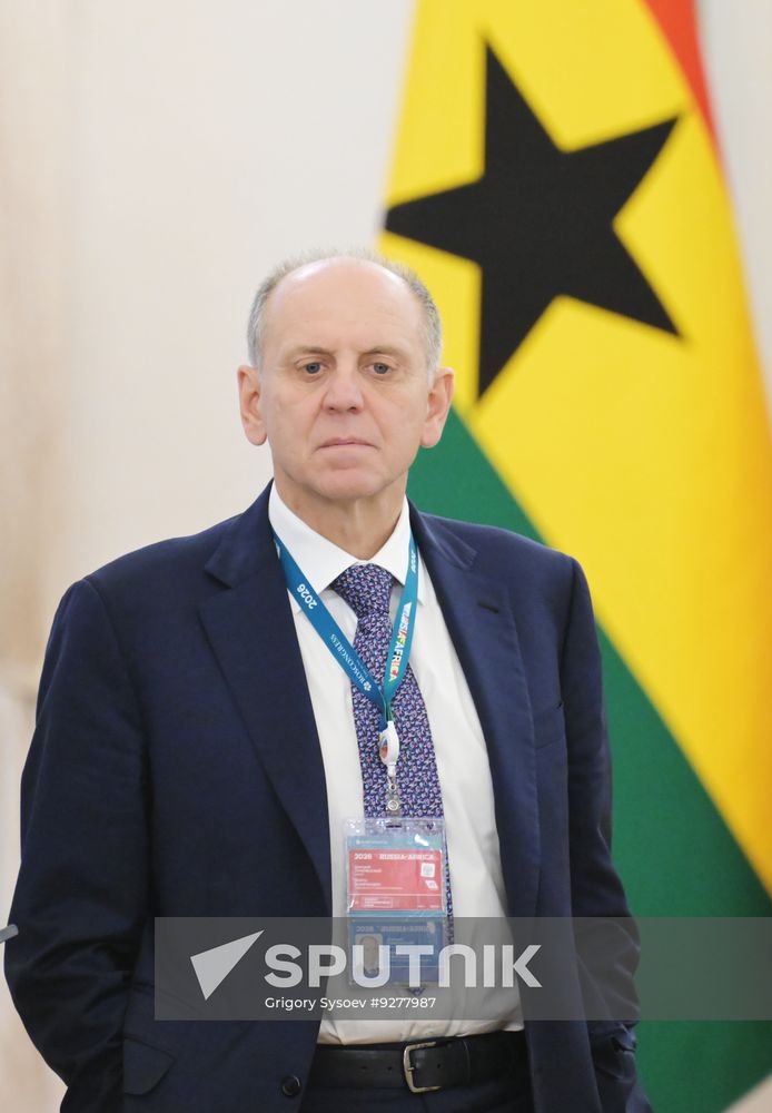 President of Russia Vladimir Putin meets with President of the Republic of Ghana John Dramani Mahama