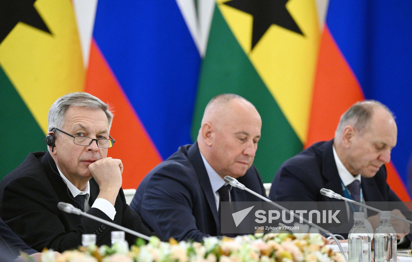 President of Russia Vladimir Putin meets with President of the Republic of Ghana John Dramani Mahama