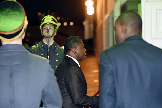 President of the Council of Ministers of Togo Faure Essozimna Gnassingbe, center, arrives at a meeting with Russian President Vladimir Putin on the sidelines of the 3rd Russia-Africa Summit in Moscow. Location: Russia, Moscow. Author: Maksim Blinov/Sputnik. Russian President Vladimir Putin meets with President of the Council of Ministers of Togo Faure Essozimna Gnassingbe