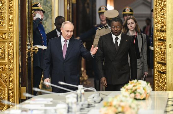 President Vladimir Putin and President of the Council of Ministers of Togo Faure Essozimna Gnassingbe during a meeting on the sidelines of the 3rd Russia-Africa Summit in Moscow. Location: Russia, Moscow. Author: Vladimir Astapkovich/Sputnik. Russian President Vladimir Putin meets with President of the Council of Ministers of Togo Faure Essozimna Gnassingbe