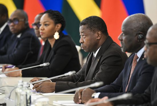 President of the Council of Ministers of Togo Faure Essozimna Gnassingbe during a meeting with Russian President Vladimir Putin on the sidelines of the 3rd Russia-Africa Summit in Moscow. Location: Russia, Moscow. Author: Vladimir Astapkovich/Sputnik. Russian President Vladimir Putin meets with President of the Council of Ministers of Togo Faure Essozimna Gnassingbe